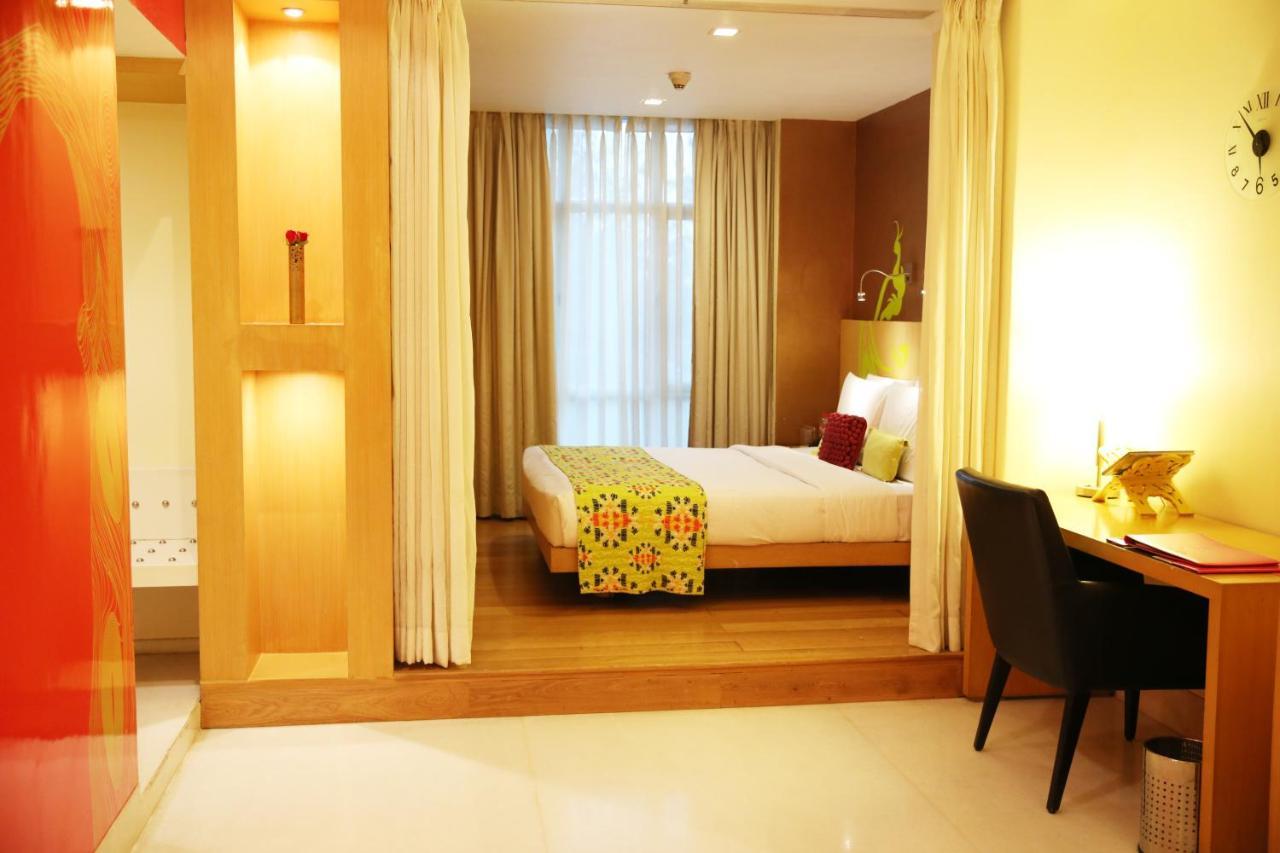 The Beatle Hotell Mumbai Eksteriør bilde