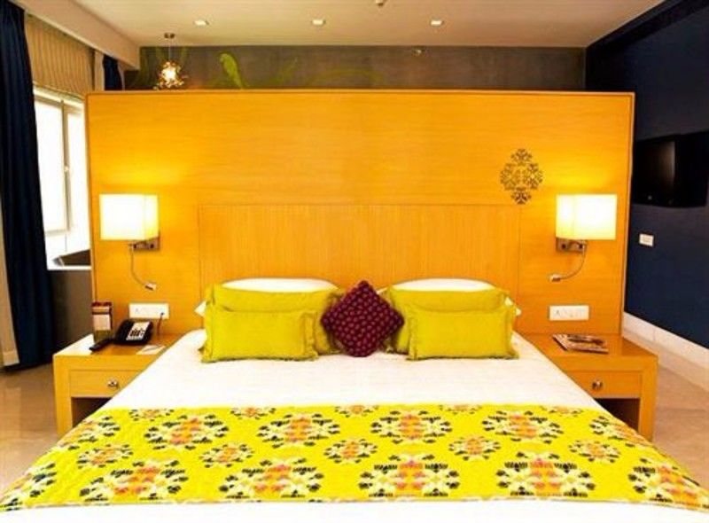 The Beatle Hotell Mumbai Eksteriør bilde