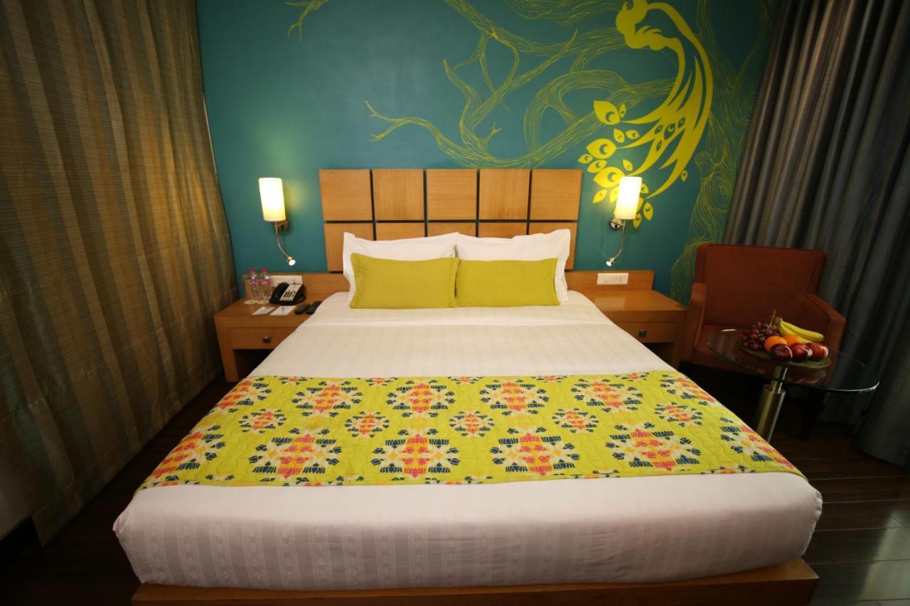 The Beatle Hotell Mumbai Eksteriør bilde